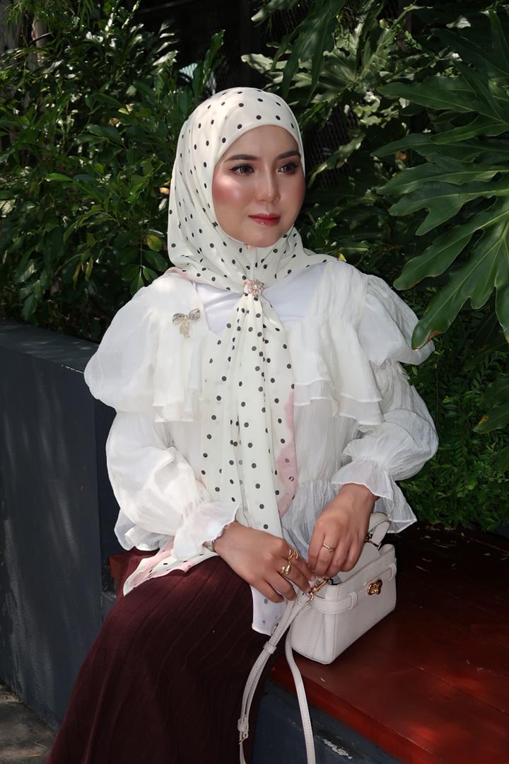 Alyaa Instant Bawal Printed Polka x Bloom